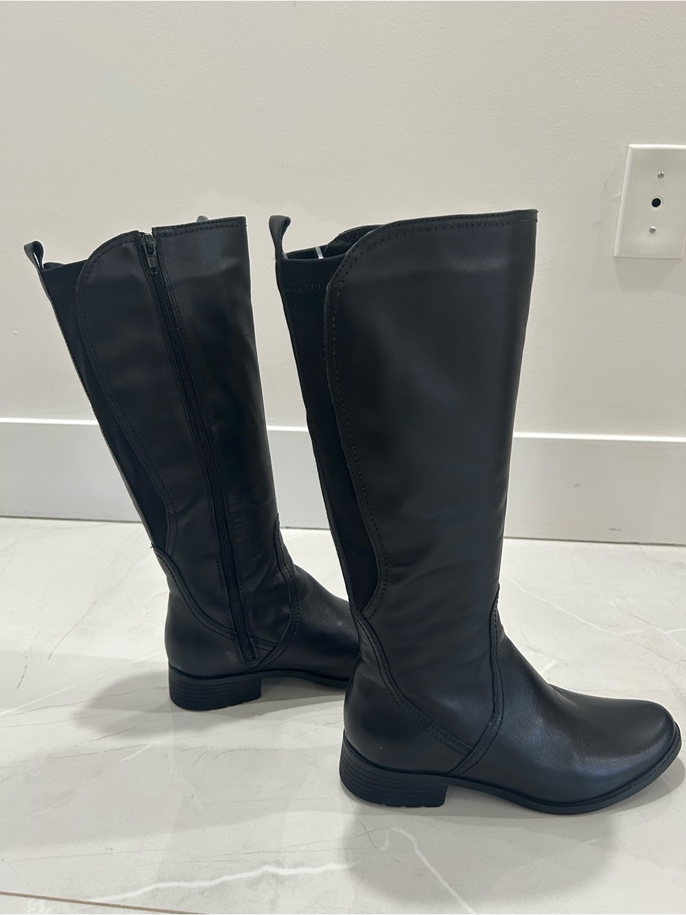 Classic Black Tall  Boots - Sleek Zip Riding Style - Picture 3 of 9